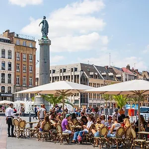 Beautiful Renovated In The Center Of Appartement Lille
